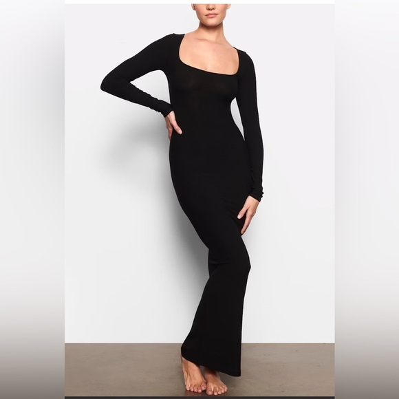 Skims soft lounge LONG SLEEVE DRESS - Picture 1 of 3
